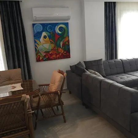 Willa Dadya Villa-3 Marmaris Turgut Oezel Havuzlu