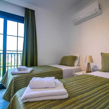 Dadya Villa-3 Marmaris Turgut Oezel Havuzlu * Muğla