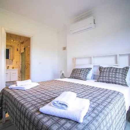 Dadya Villa-3 Marmaris Turgut Oezel Havuzlu * Muğla